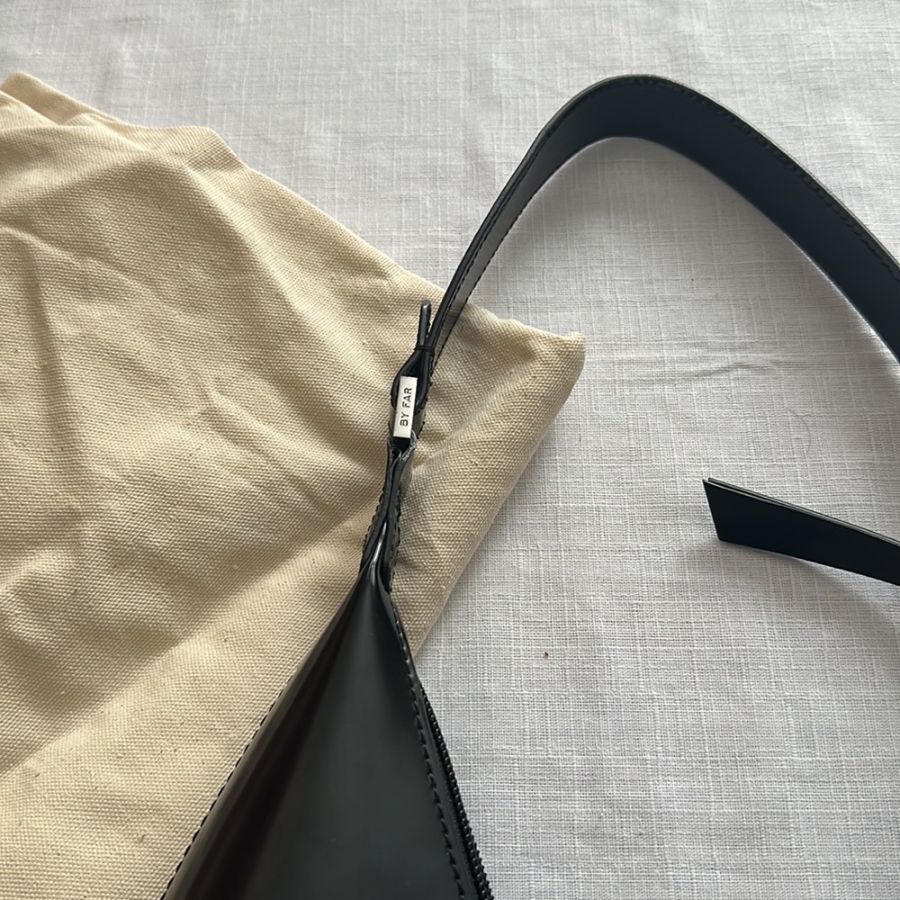 By Far Amber black semi patent leather bag - Picture 3 of 9